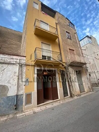 Casa quadrilocale in vendita in Alcamo