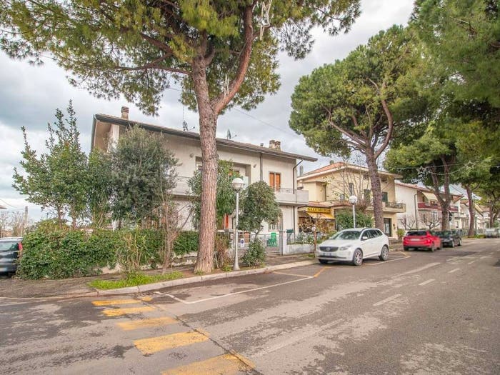 Appartamento trilocale in vendita in Via Po, Cattolica