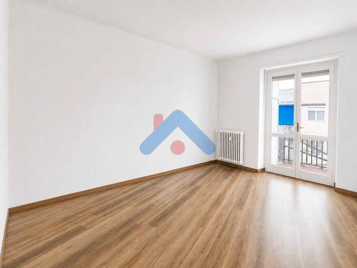 Appartamento trilocale in vendita in Via Martiri della Libertà, Semicentro, Chieri