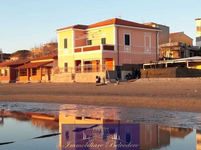 Casa con 5 locali in vendita in Viale Italia, Zona Nuova Pratoranieri, Follonica