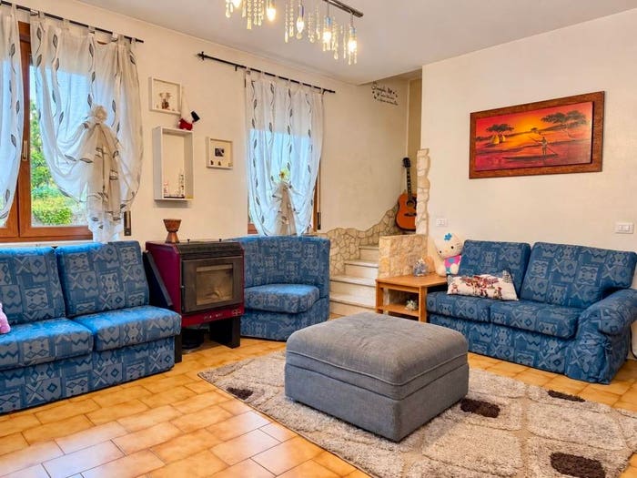 Casa quadrilocale in vendita in Via Venezia, Centro, Caltrano