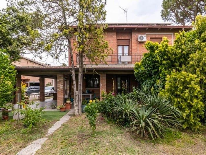 Casa con 6 locali in vendita in Via Ladello, Sasso Morelli Sesto Imolese, Imola