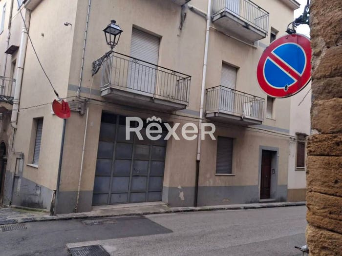 Appartamento quadrilocale in vendita in Via Roma, Sambuca di Sicilia