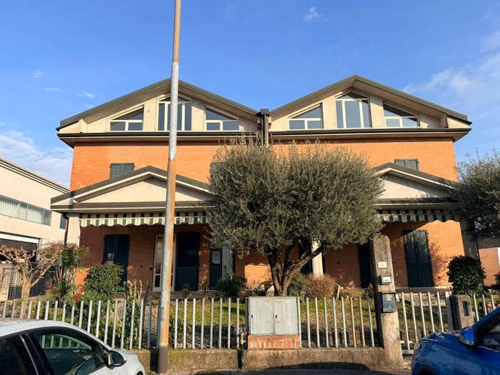 Casa quadrilocale in vendita in Via degli Artigiani, Castelcovati