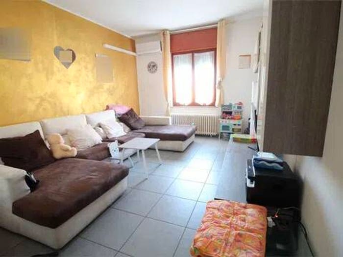 Casa con 6 locali in vendita in Via Roma No Number, Centro, Montelabbate