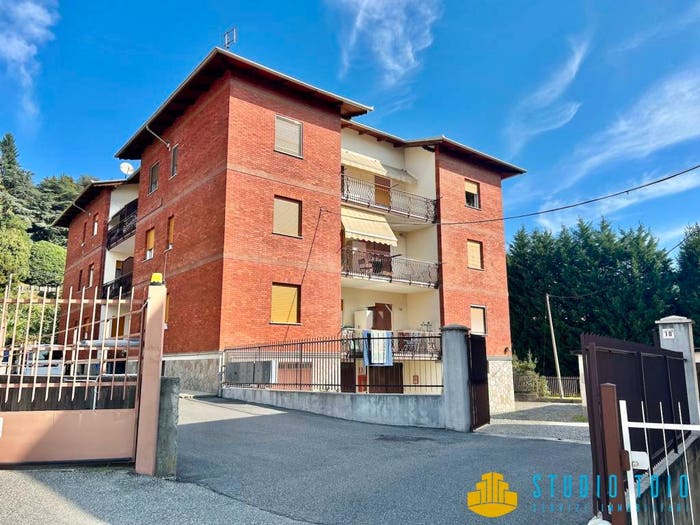 Appartamento quadrilocale in vendita in Via Liliano Brovarone, Chiavazza, Biella
