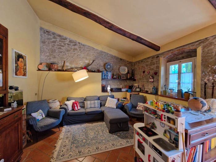 Casa con 5 locali in vendita in San Baronto, Lamporecchio
