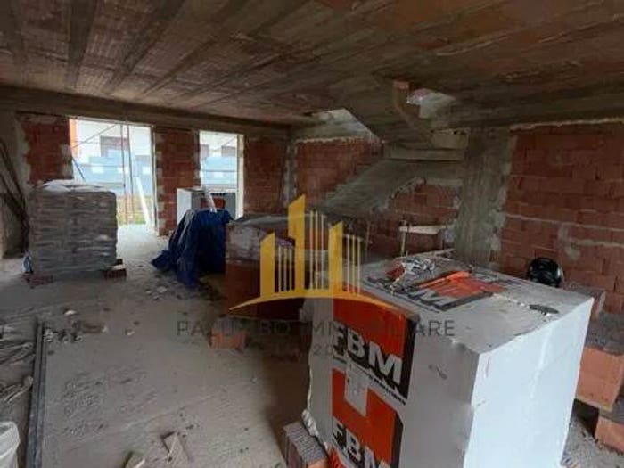 Casa con 5 locali in vendita in Via Indipendenza No Number, Calvizzano