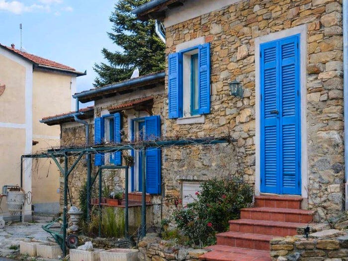 Casa con 6 locali in vendita in Strada Ville San Pietro, Centro, Borgomaro