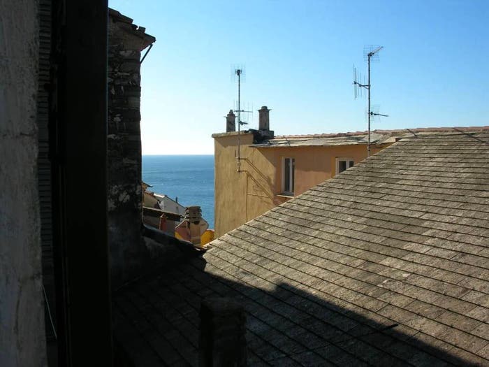 Appartamento quadrilocale in vendita in Via Volta, Cervo