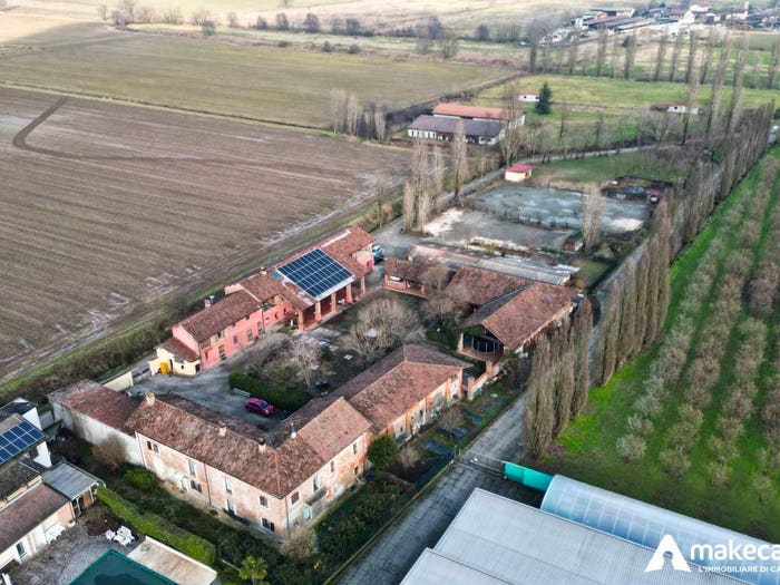 Casa con 6 locali in vendita in Cascina Quartiago, Beccalzù, Bascapè