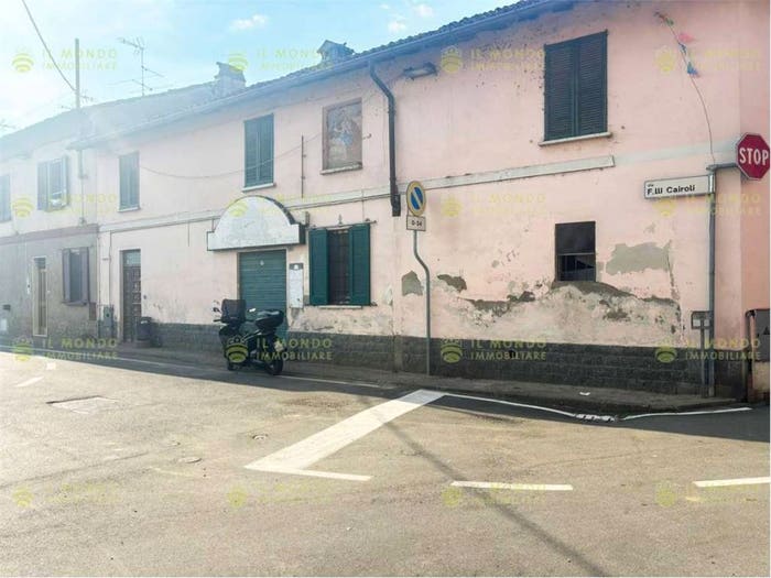 Casa con 5 locali in vendita in Via Fratelli Cairoli, Centro, Filighera