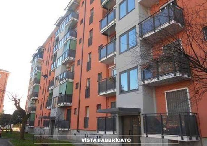 Appartamento trilocale in vendita in Via Ugo Betti, Gallaratese, Milano