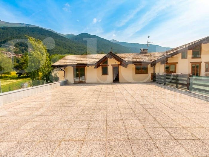 Appartamento trilocale in vendita in Corso Frejus, Oulx