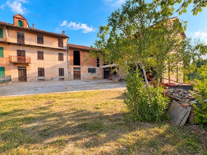 Casa con 6 locali in vendita in Via per Cortazzone, Soglio