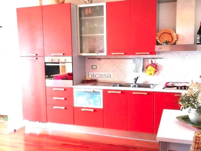 Appartamento con 5 locali in vendita in VIA RICCARDO ZANDONAI, Centro, Mombaroccio