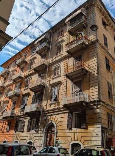 Appartamento trilocale in vendita in Via Torino, Centro Storico, La Spezia