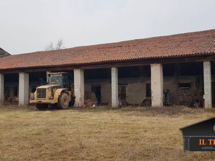 Casa con 6 locali in vendita in VIA LEVA, Levà, Montecchio Precalcino