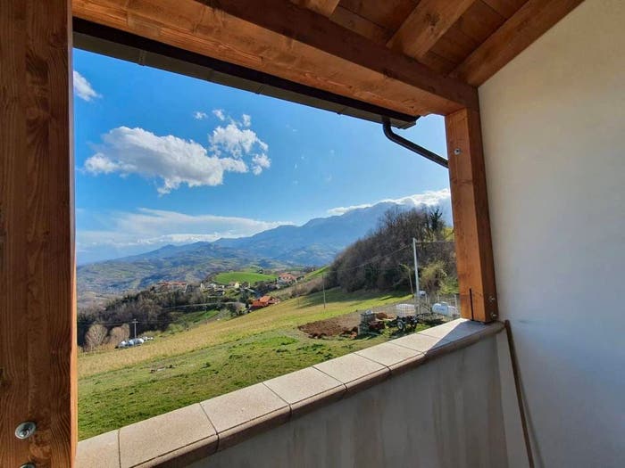 Casa con 6 locali in vendita in Contrada Saputelli, Cermignano