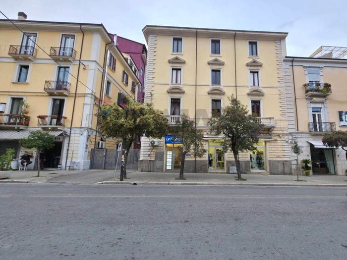 Appartamento con 5 locali in vendita in Viale Trieste, Centro, Cosenza