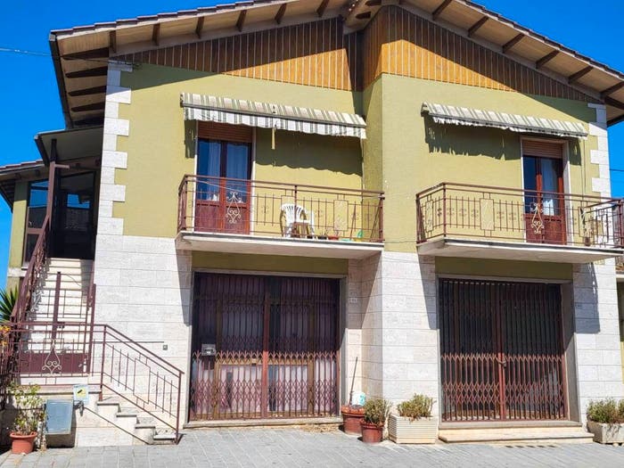 Casa con 5 locali in vendita in Via Roma, Penna in Teverina