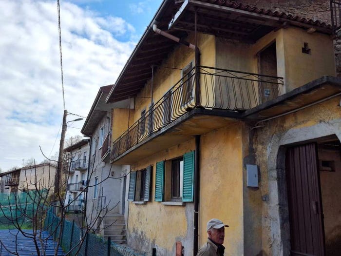 Casa con 6 locali in vendita in Via Ca' Campo, Strozza