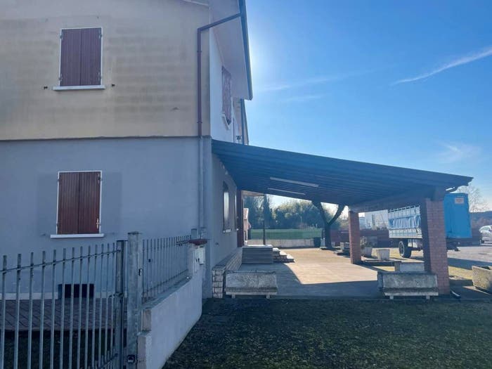 Casa con 6 locali in vendita in Via Tito Speri, Centro, Leno