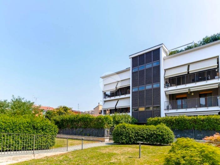 Appartamento trilocale in vendita in Via Francesco Rismondo, Baggio, Milano