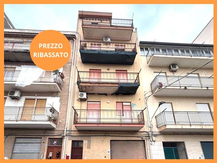Appartamento quadrilocale in vendita in Via Ruggero il Normanno, Centro, Bagheria