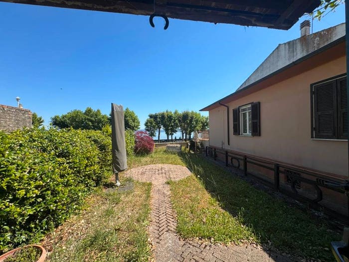 Appartamento quadrilocale in vendita in Via Laertina, Marta