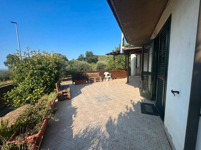 Casa con 6 locali in vendita in Via Cugnoli, Turrivalignani