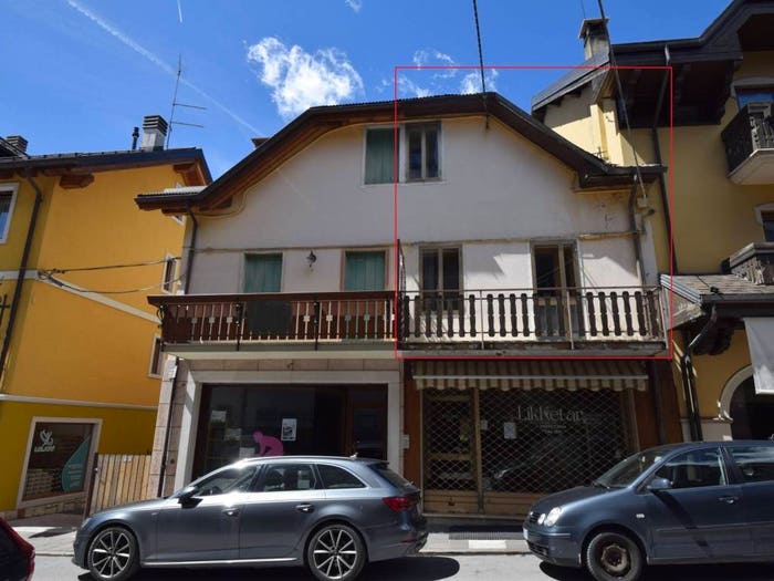 Appartamento trilocale in vendita in Via Giovanni Dalla Zuanna, Centro, Asiago