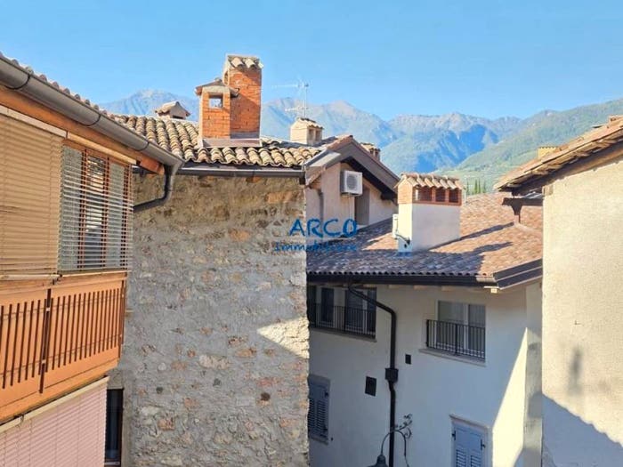 Casa con 6 locali in vendita in Via Stranfora, Centro, Arco