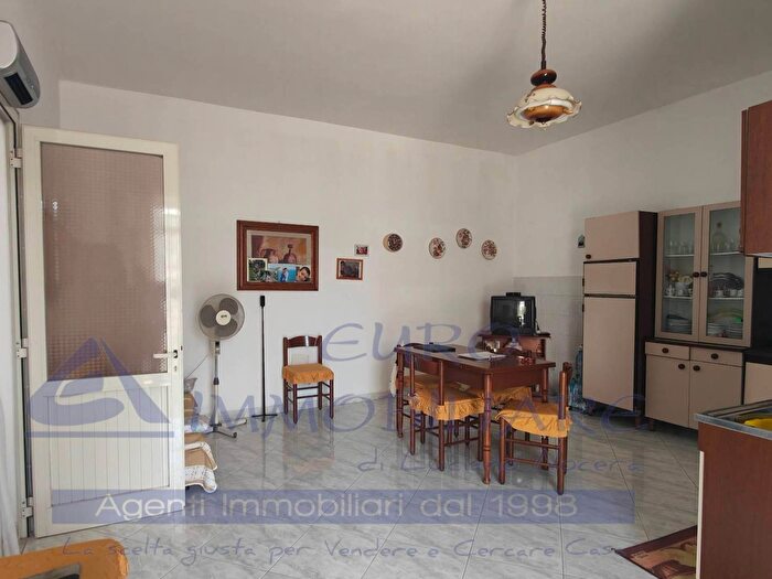 Casa bilocale in vendita in Via Zampani, Cervino