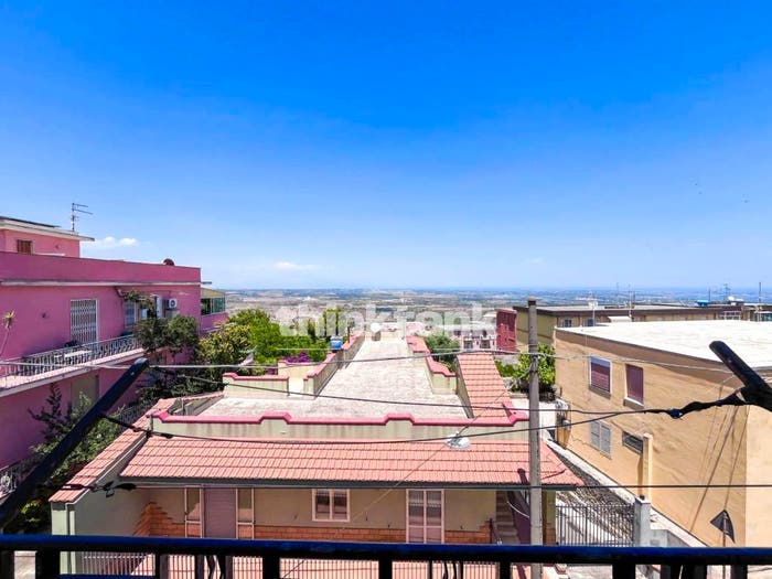 Appartamento con 6 locali in vendita in Via XXV Luglio, Centro, Melilli