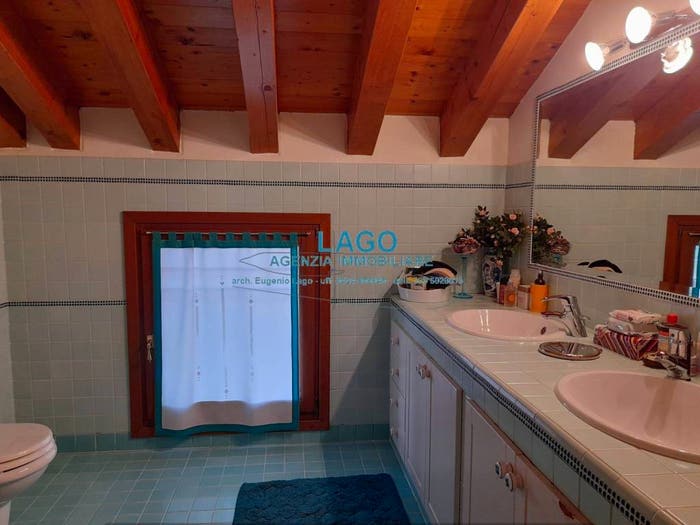 Casa quadrilocale in vendita in Nove
