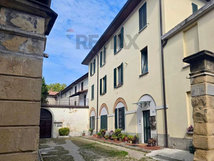 Appartamento trilocale in vendita in via vittorio veneto, Tabiago Cibrone, Nibionno