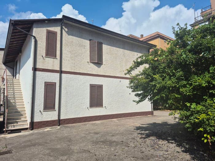 Appartamento trilocale in vendita in Via Marittima, Tribunale, Frosinone