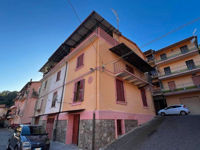Casa quadrilocale in vendita in Via Bruno Buozzi, Sant'Alessio in Aspromonte