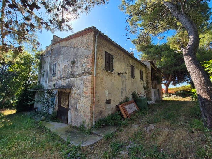 Casa con 6 locali in vendita in Contrada Alberelli, Fermo