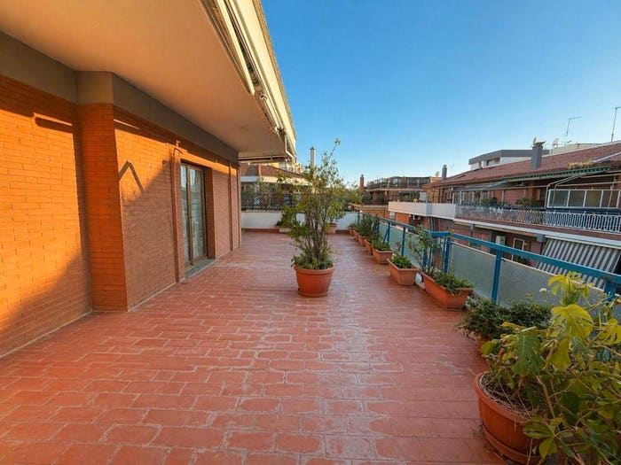 Casa trilocale in vendita in Via delle Canarie, Ostia Ponente, Roma