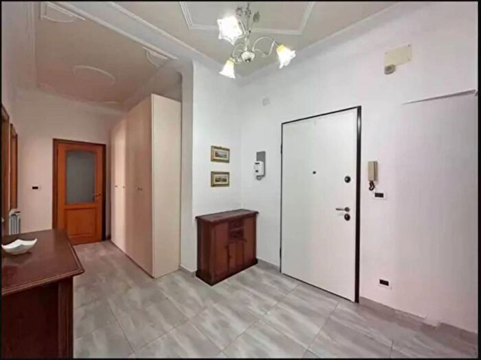 Appartamento quadrilocale in vendita in Via Vittorio Emanuele, Centro, Bordighera