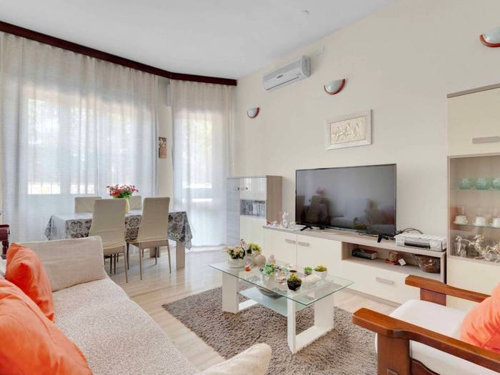Appartamento quadrilocale in vendita in Via Berna, Primaticcio, Milano