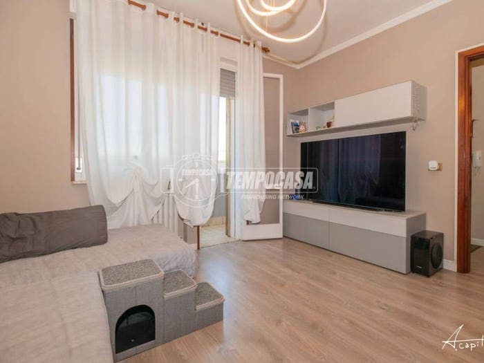 Appartamento quadrilocale in vendita in Via San Allende, Centro, Adria