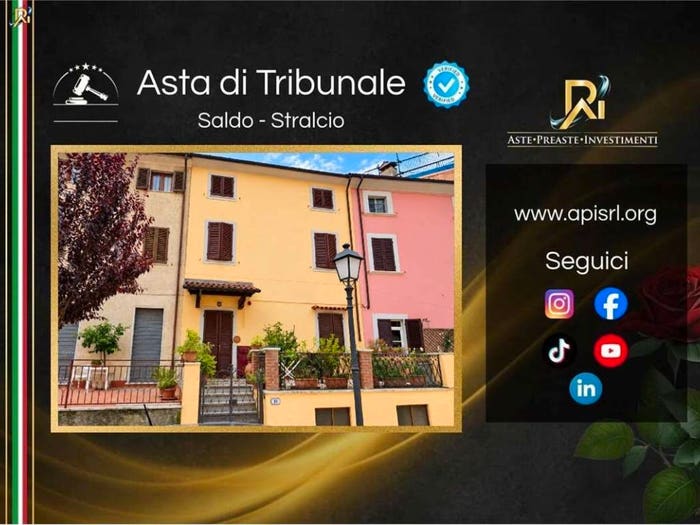 Appartamento con 5 locali in vendita in Via Margini, Centro, Seravezza