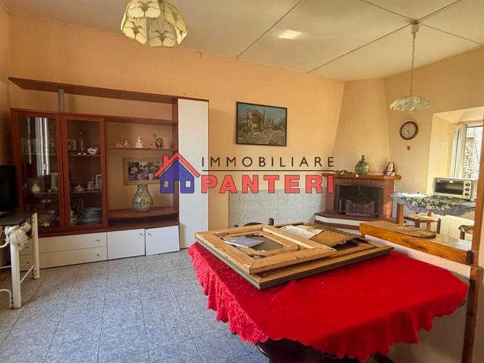 Casa con 5 locali in vendita in Via degli Orti, Centro, Pescia