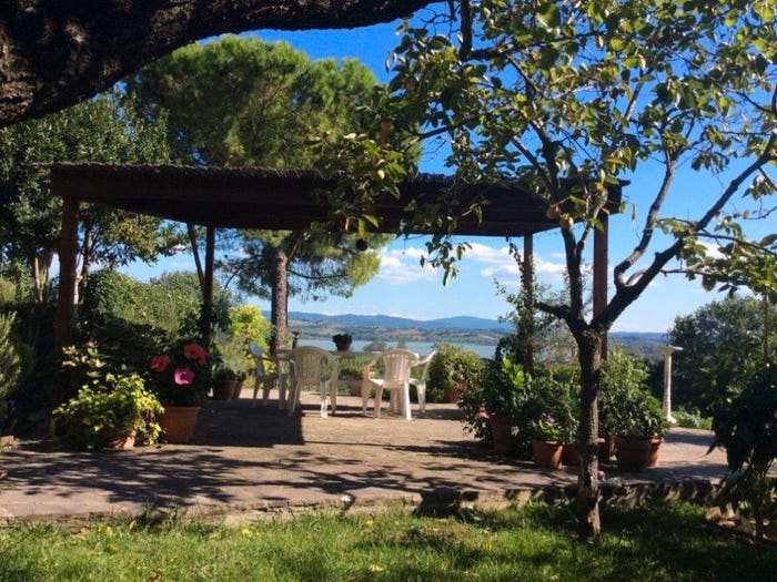 Casa con 6 locali in vendita in Via Toscana, Porto, Castiglione del Lago