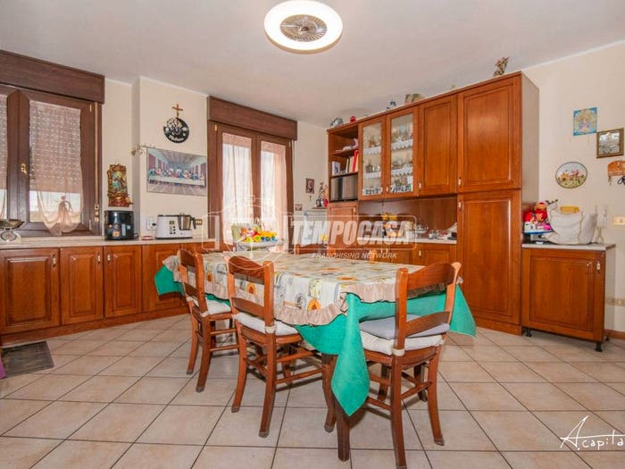 Appartamento quadrilocale in vendita in Via Corte, Centro, Soliera