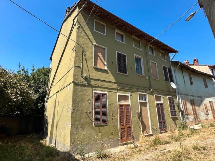 Casa con 6 locali in vendita in Via Borgosesia, Breme