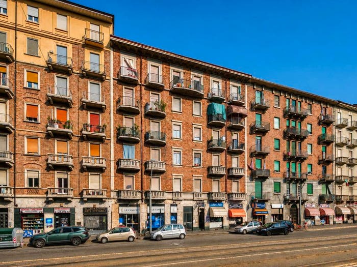 Appartamento trilocale in vendita in Corso Giulio Cesare, Barriera di Milano, Torino